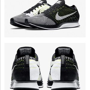 Fly knit Racer White Black Volt
